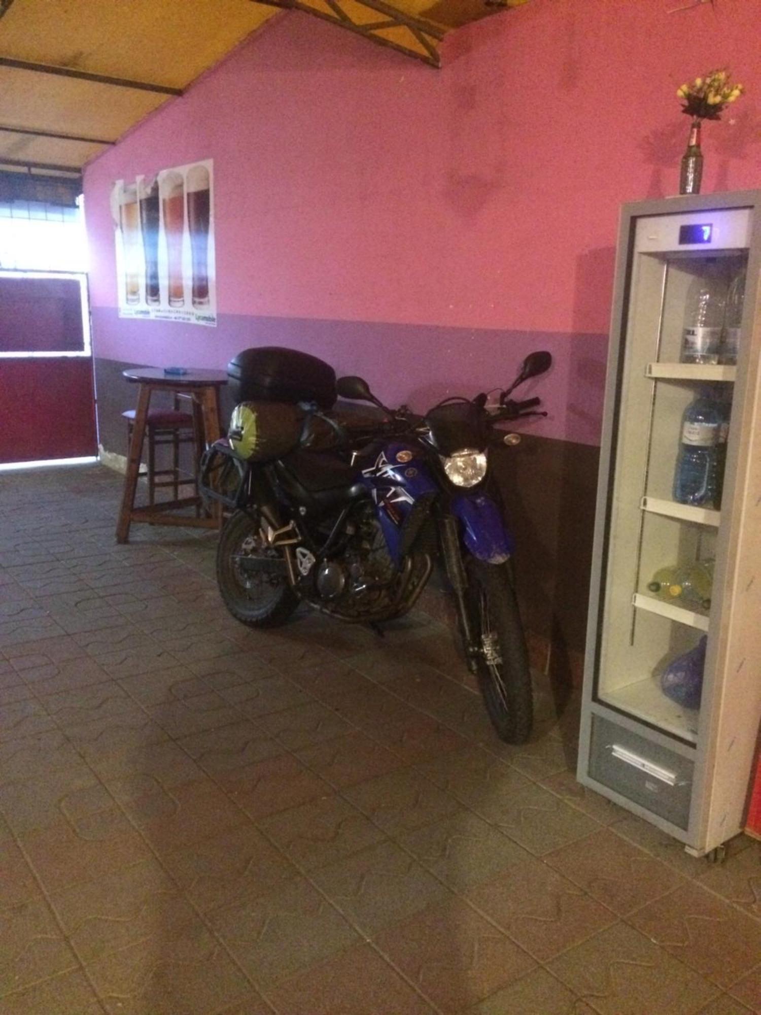 Casa Roz Hostel Cluj-Napoca Buitenkant foto