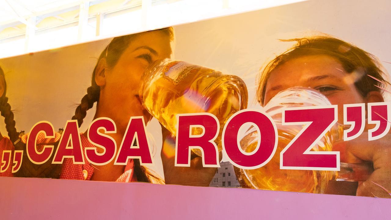 Casa Roz Hostel Cluj-Napoca Buitenkant foto